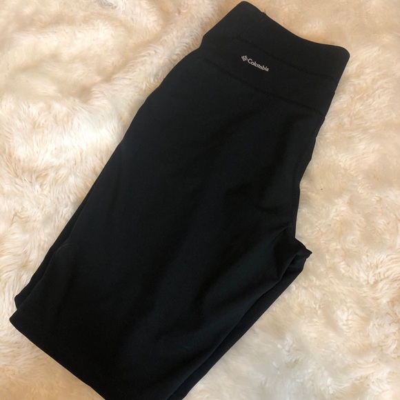 Columbia Pants - COLUMBIA Back Beauty Long Sport Shorts, size Small